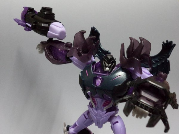Transformers Prime Dark Energon Voyager Megatron Out Of The Box Images  (9 of 13)